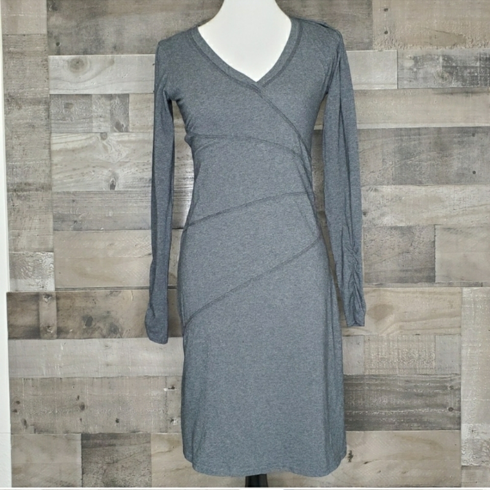 Athlesiure Dress Athleta Sunburst Dress XS